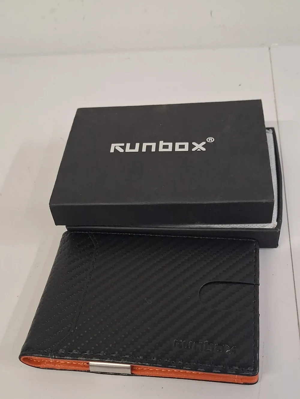 NWT RUNBOX Wallet for Men, Slim Leather Bifold, RFID Blocking Card Holder Black